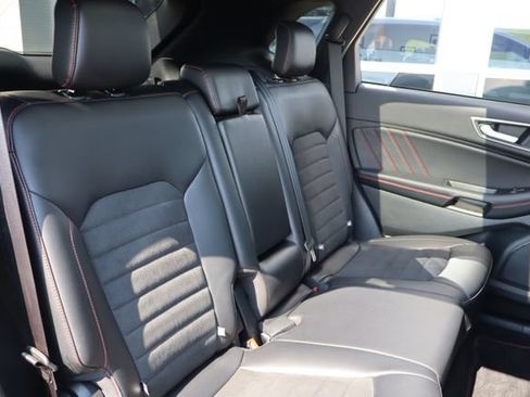 Certified 2024 Ford Edge ST-Line AWD/4WD image 33