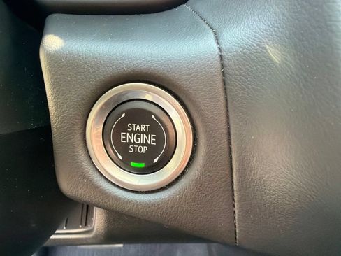Used 2024 Chevrolet Suburban LT AWD/4WD image 22