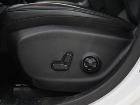 Used 2020 Jeep Cherokee Limited AWD/4WD image 23