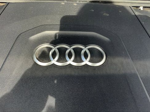 Used 2023 Audi Q7 3.0T Prestige image 31