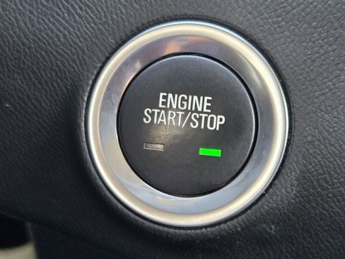 Used 2024 GMC Terrain SLE AWD/4WD image 21