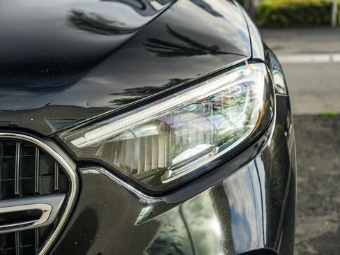 Used 2024 Mercedes-Benz GLC 300 image 8