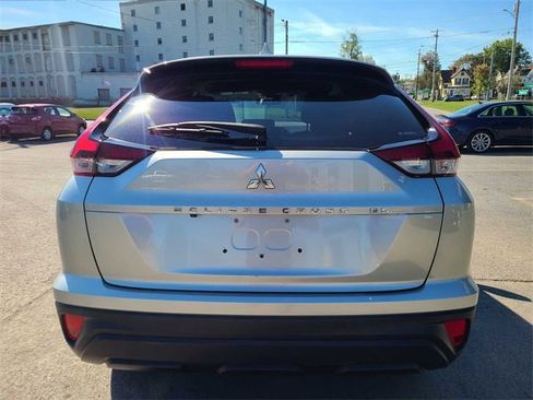 Used 2023 Mitsubishi Eclipse Cross ES image 9