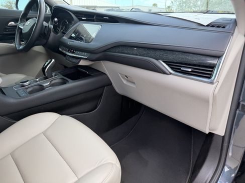 Certified 2021 Cadillac XT4 Premium Luxury w/ Driver Awareness Package image 11