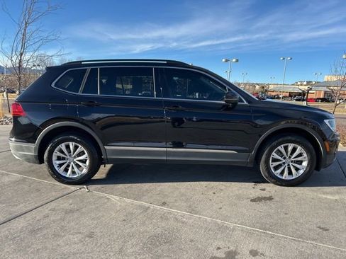 Used 2018 Volkswagen Tiguan S image 9