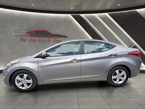 Used 2013 Hyundai Elantra GLS w/ Preferred Pkg FWD image 5