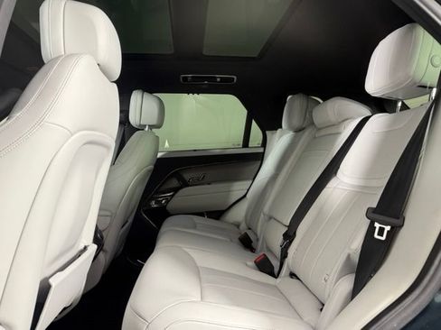 Used 2025 Land Rover Range Rover Sport SE AWD/4WD image 24