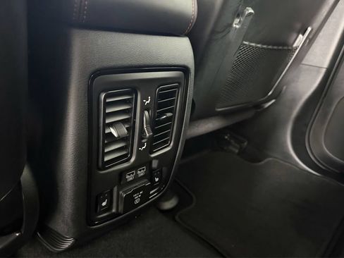 Used 2024 Dodge Durango R/T AWD/4WD image 31