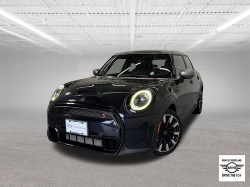 Used 2024 MINI Cooper S FWD image 1