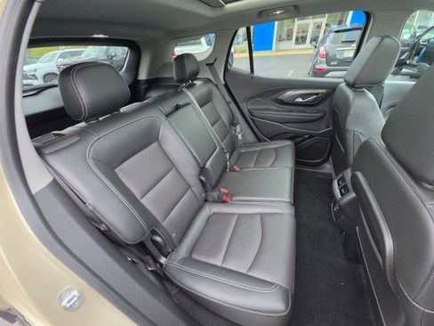 Used 2023 GMC Terrain SLT w/ Tech Package AWD/4WD image 16