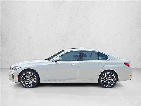 Used 2026 BMW 330i Sedan w/ Premium Package RWD image 9