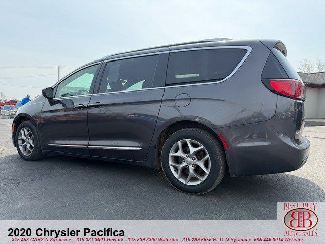 Used 2020 Chrysler Pacifica Touring-L w/ Tire & Wheel Group FWD image 5