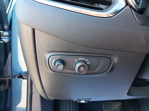 Used 2024 Chevrolet Equinox LS image 10