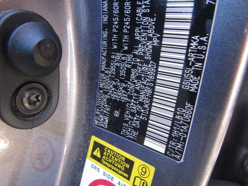 Used 2015 Toyota Highlander XLE image 6