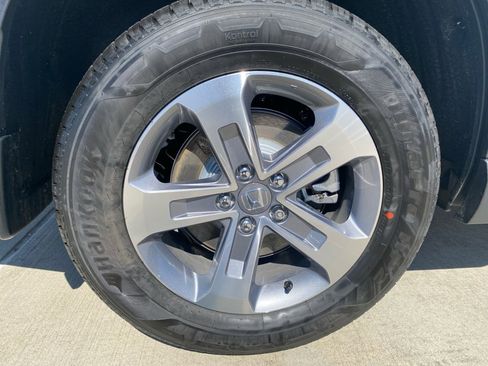 Certified 2025 Honda Pilot EX-L image 27