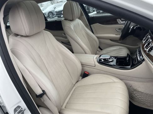 Used 2017 Mercedes-Benz E 400 E 400 Luxury image 14