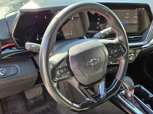 Certified 2024 Chevrolet Trax RS w/ Sunroof Package image 18