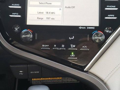 Certified 2018 Toyota Camry XSE FWD image 24