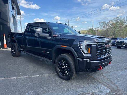 New 2026 GMC Sierra 2500 AT4 w/ AT4 Premium Plus Package image 4