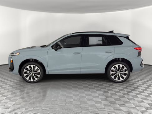 New 2026 Audi Q3 quattro 2.0T AWD/4WD image 2