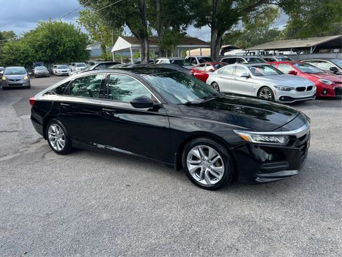 Used 2018 Honda Accord LX image 7