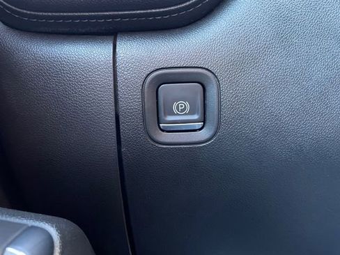 Used 2022 GMC Sierra 2500 SLE image 23