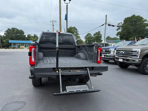 Certified 2025 Ford F350 Platinum w/ Platinum Plus Package AWD/4WD image 27
