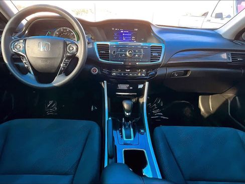 Used 2017 Honda Accord Hybrid Sedan image 16