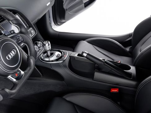 Used 2015 Audi R8 Competition image 22