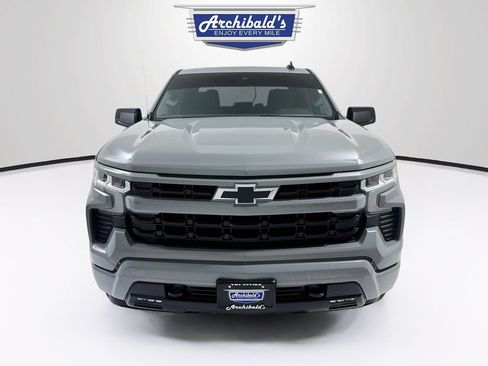 Used 2024 Chevrolet Silverado 1500 RST w/ Z71 Off-Road Package AWD/4WD image 2