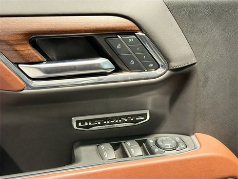 Used 2024 GMC Sierra 1500 Denali Ultimate image 17