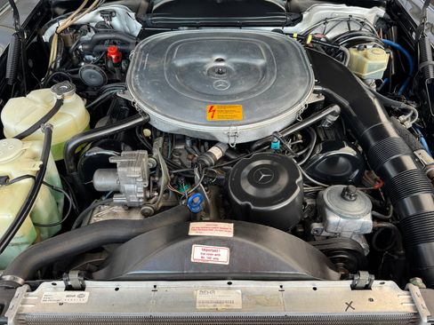 Used 1989 Mercedes-Benz 560 SL image 40