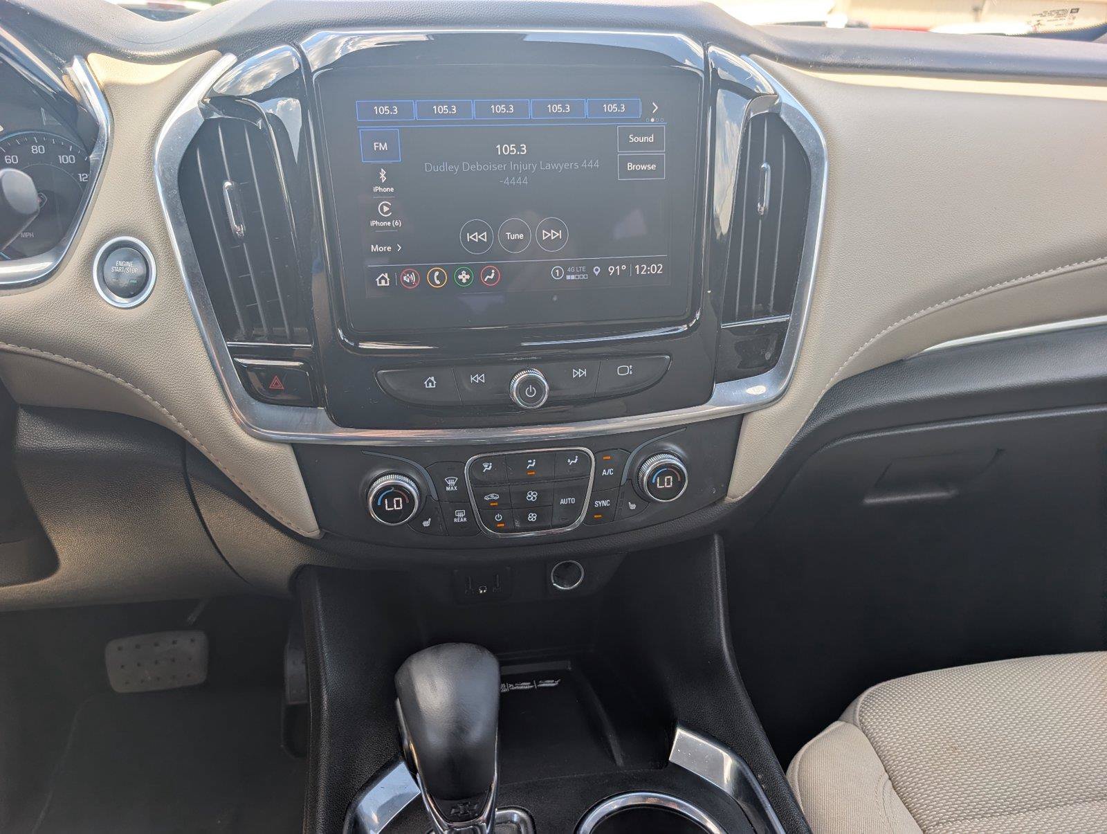Used 2023 Chevrolet Traverse LT FWD image 16