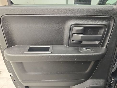 Used 2016 RAM 1500 ST w/ SXT Appearance Group AWD/4WD image 18