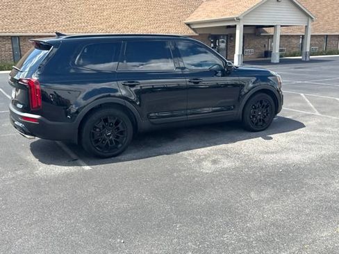 Used 2022 Kia Telluride SX w/ Nightfall Edition Package AWD/4WD image 11