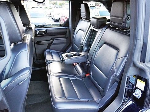 Used 2025 Ford Bronco Outer Banks image 16