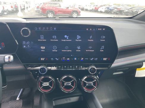 New 2025 Chevrolet Blazer EV RS image 25