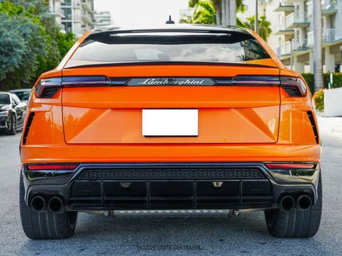 Used 2022 Lamborghini Urus image 7