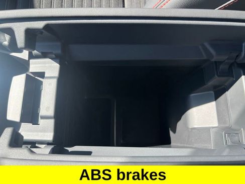 Certified 2025 Nissan Rogue SV image 26