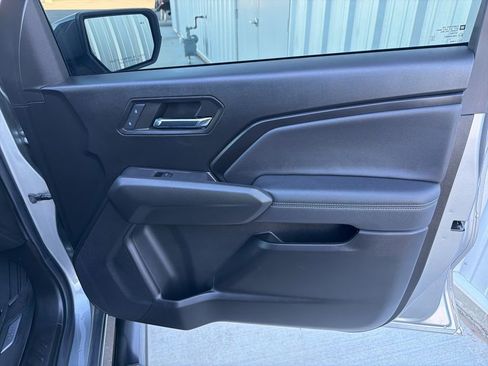 Used 2024 Chevrolet Colorado LT w/ LT Convenience Package II image 43