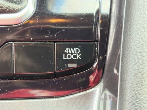 Used 2022 Jeep Compass Latitude w/ Sun and Sound Group AWD/4WD image 36