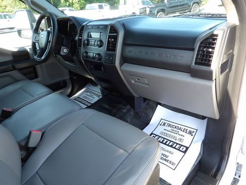 Used 2017 Ford F350 XL w/ Power Equipment Group RWD image 40