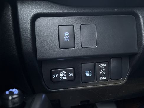 Used 2023 Toyota Tacoma TRD Sport image 31