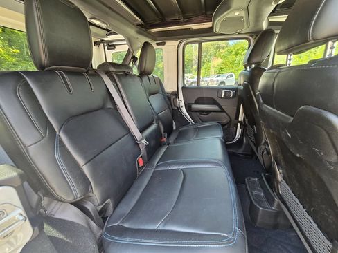 Used 2024 Jeep Wrangler High Altitude AWD/4WD image 17