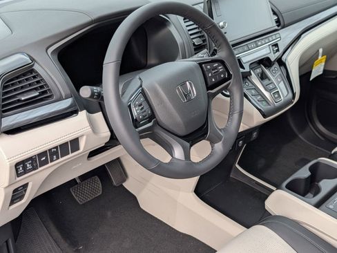New 2026 Honda Odyssey Elite image 4