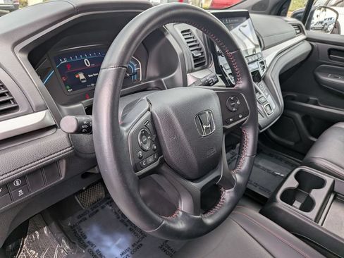 Used 2024 Honda Odyssey Sport image 18