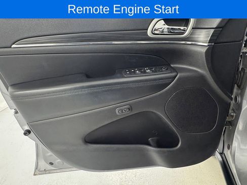 Used 2019 Jeep Grand Cherokee Limited w/ Luxury Group II AWD/4WD image 19