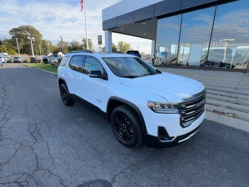 Certified 2023 GMC Acadia AT4 w/ Preferred Package image 2