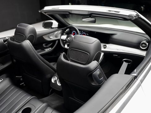 Used 2019 Mercedes-Benz E 450 4MATIC Cabriolet image 75