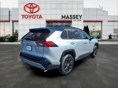 Used 2023 Toyota RAV4 XSE AWD/4WD image 3
